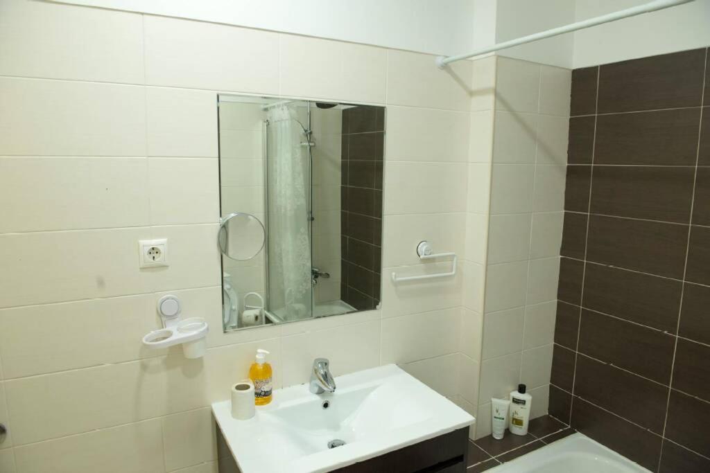 Apartamento Perto Do Centro De Lisboa Com Elevador Apartamento Exterior foto